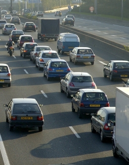 Baisse de la mortalité routière en septembre 2022